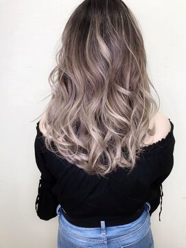 エヌプラス(N+) 黒髪グラデヘアーオリーブグレー小顔に見せるヘアココアベージュ