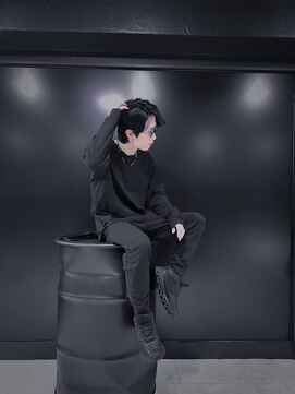 アウル 心斎橋(owl) サイドパート×センターパート×黒髪×スーツ×ニュアンスパーマ