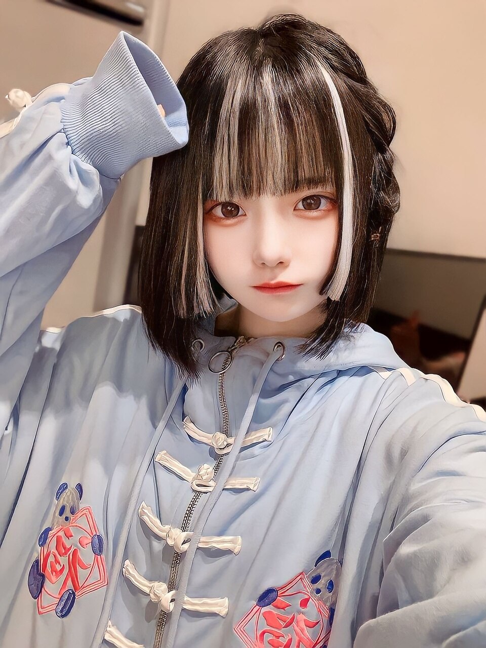 ボブ様 黒髪×ボブ×ホワイトエクステ☆ [cerisier 新宿】：L182564580