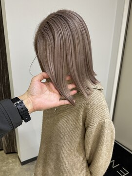 エンヴィー(ENVY) ブリーチカラー ピンクベージュ