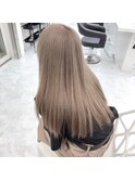 ミルクティーベージュサラ艶ロングレイヤーカット