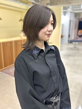 ロジェ(loje) 【loje】ミディアムミニウルフ/ブリーチなしグレージュカラー