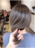 バレイヤージュグレージュハイライトダブルカラーケアブリーチ