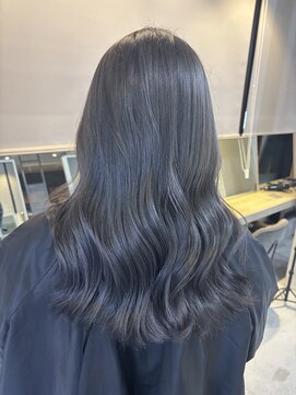 リア 布施店(Lia) ブリーチなしアッシュカラー