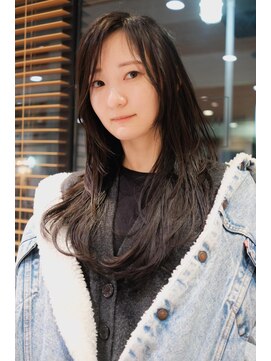 ミューズ バイ ケンジ(MUSE by KENJE) ロングレイヤーカット黒髪