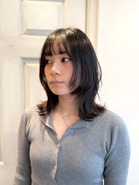 アロマ ヘアー ルーム 新宿3号店(AROMA hair room) ウルフカット/レイヤーカット/デザインレイヤー/黒髪ミディアム