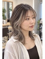 ネイヴスヘアー 香椎照葉店(Neivs Hair)&nbsp;ルーツカラー×顔周りレイヤーのウルフミディ