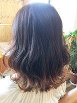 ララテラス(LaLa Terrace)&nbsp;グラデーションカラー×外ハネくびれミディ