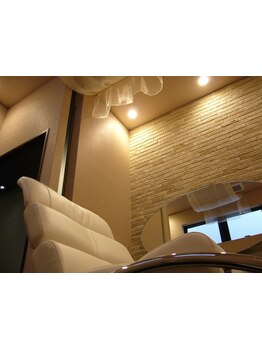 丁寧なカウンセリングや細やかな気遣いが魅力!貴方のお悩み/希望を汲み取り、サロン帰りの綺麗がずっと続く