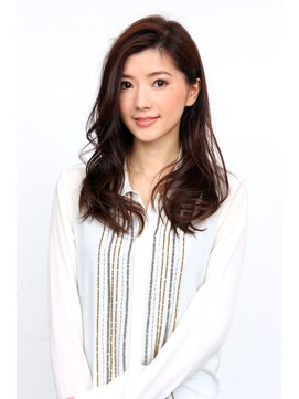 アッシュタカサキ(ash takasaki) 20代30代 大人かわいい愛されナチュラルロング