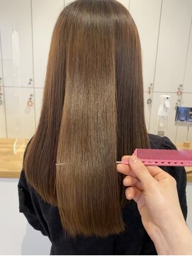 ルッツ(Lutz. hair design) 梅雨シーズンに！縮毛矯正【千代田彩夏】