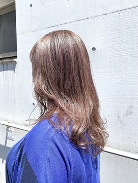 グラムヘアデザイン(g. hair design) ハニーピンクシルバー×ローレイヤーカット