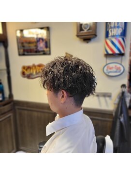 バレス 田町(BALES) [メンズ/床屋/シェービング/ヘッドスパ/田町/芝浦]