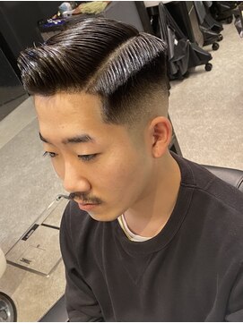 フランクスバーバーリザーブ 人形町店(FRANK’S BARBER RESERVE) クラシカルサイドパートハイスキンフェードバーバースタイルS