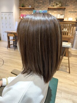 サラ(sarah) ハイライト/グレージュ