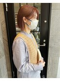 ピンクベージュの切りっぱなしボブ
