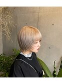 ベージュ/ホワイトベージュ/ブロンド/ショート