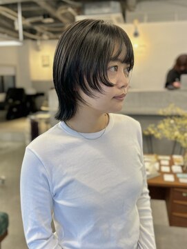 エルメ クラマエ(Elme) 個性派ヘア◎顔周りウルフ