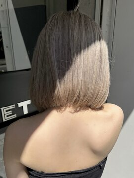 リノート バイ エゴル 名古屋(LINOET by ENGOL) RINO/ハイトーン/グレージュ