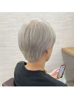 クラビス プラチノ(CLAVIS PRATINO)&nbsp;メンズカット/ホワイトカラー/メンズハイトーン