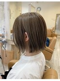 切りっぱなしくすみカラーボブ