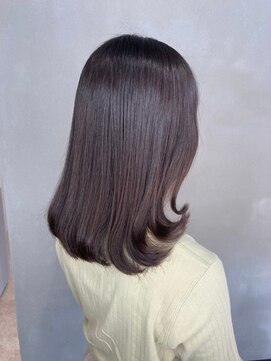 フェアリーテール 高坂店 毛先ワンカールで叶える艶ストレート