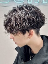 ジーニー 本厚木(Genie)&nbsp;サーフカール/刈り上げセンターパート/波巻きツイストスパイラル