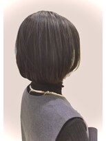 アルム(arum) シャープの中の柔らかさ♪ボブ /横浜/元町/白髪ぼかし/半個室