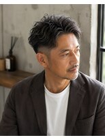 MEN's Baguz MEN'Sカット/ MEN'Sパーマ/ MEN'Sカラー 大人メンズツーブロック×刈り上げ束感パーマビジネススタイル