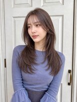 ベース(BASE)&nbsp;顔まわりレイヤーで軽やかに♪大人のレイヤースタイル