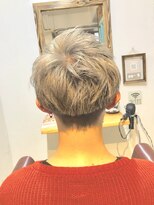 ヘアーサロン ザ ハイブ(Hair salon The hive)&nbsp;ショートマッシュブルーシルバー2019