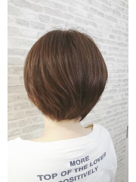 アッシュ 高円寺店(Ash) くすみピンクのラフショート★★