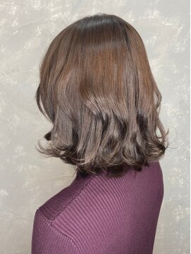 ラヴリア クルメ(LOVERIA KURUME) ≪LOVERIA KURUME/久留米≫フォギーベージュのフェミニンボブ