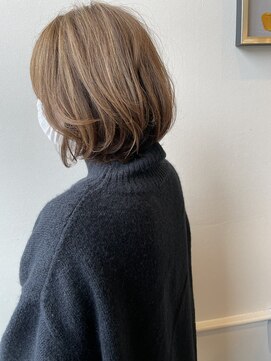 ハグヴィアン(HUG BIEN) ハイライトはなじませる、目立たせる、色んなパターンができます