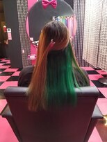リミックス(REMIX by Love hair KING OF PRINCESS HAIR&EXTENTION)&nbsp;原色派手髪　グリーン　インナーカラー