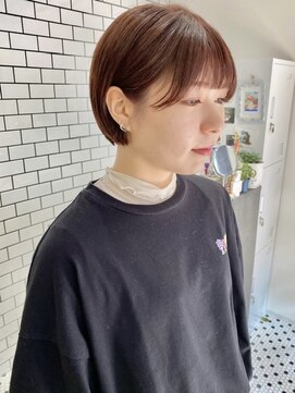 ミー(me.) ナチュラル　丸みショート