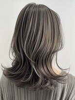 ネックス 表参道本店(nex)&nbsp;デザインカラーレイヤーカットウェットヘアオリーブベージュ白髪