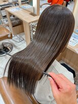 アテナ(ATENA)&nbsp;繰り返す事で実感。髪質改善