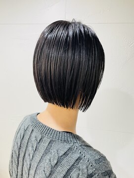 グロウ(GLOW) 黒髪ボブ