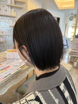 ハグエヴェック(HUG AVEC) ストレートボブ