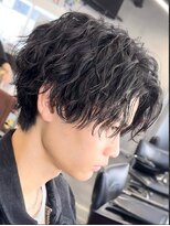 フィフス トウキョウ (fifth TOKYO)&nbsp;渋谷緩め波巻きスパイラルパーマシャドウパーマセンターパート