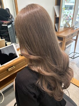 タイト(tyto) 【ブリーチあり】ミルクティーベージュカラー