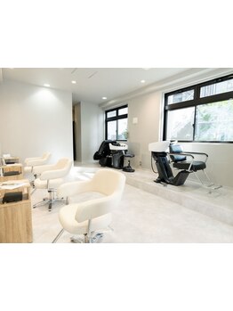 【10月NEW OPEN＊】“3席のみ”のプライベート空間で、周りを気にせずゆっくり過ごせるのが魅力…。