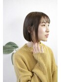 20代に人気◎オリーブカラーの切りっぱなしミニボブ