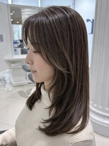 エアー 青山(AIR)&nbsp;レイヤーカット／透明感カラー