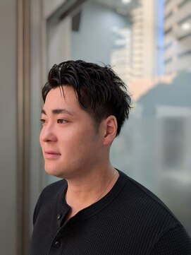 ジパングノアールオム 曳舟店(Zipangu NOIR HOMME) ルーズパーマ風アップバング