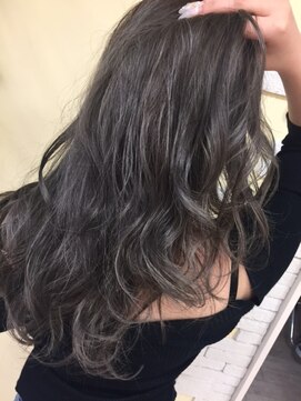 クレア(CREA) ホワイトメッシュグレージュ