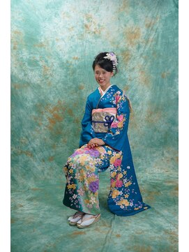 トータルビューティーサロンカワニシ まとめ髪と着付け