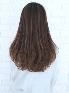 チカ 平和台(chica) ロブヘア/ミストバング/レイヤーロング/鎖骨ミディアム