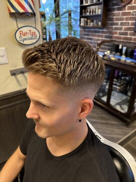 バレス 田町(BALES) フェザーアップ